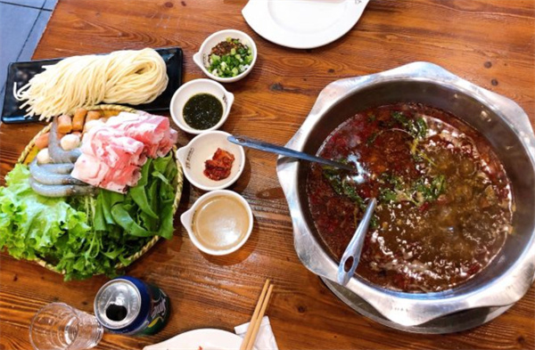 黔乡牧人火锅加盟