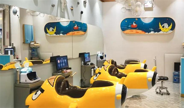 儿童理发店加盟