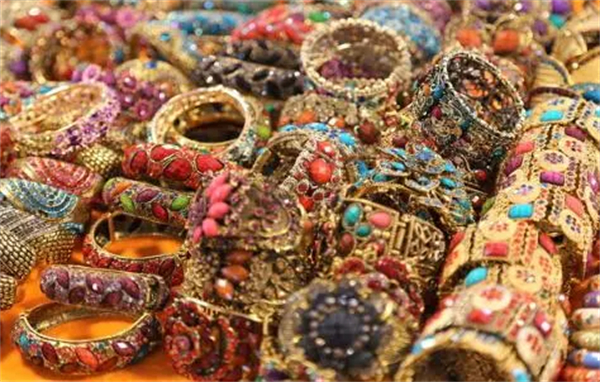 族库民族饰品加盟费