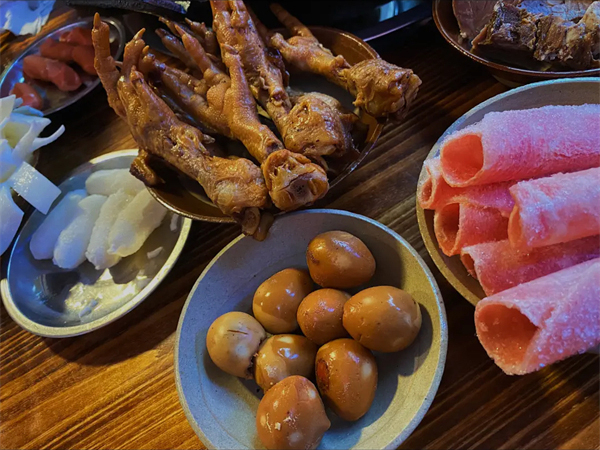 小辣椒重庆老火锅加盟