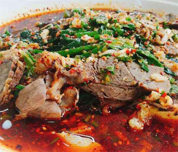 鲁更叶麻辣烫加盟费