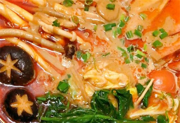 鲁更叶麻辣烫加盟费