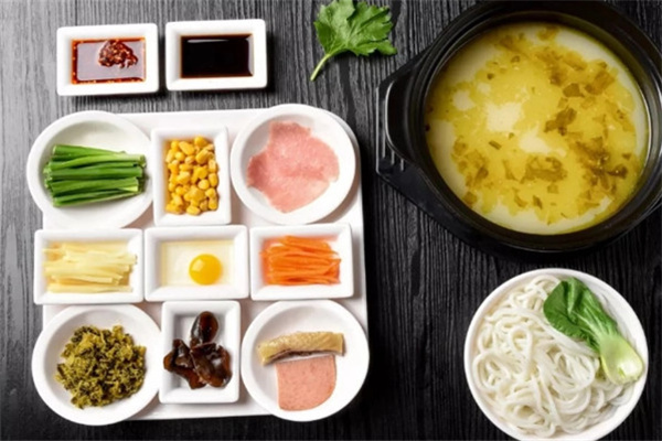 云南过桥米线加盟