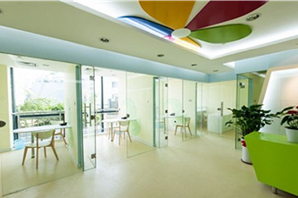 百佳新东方教育培训加盟