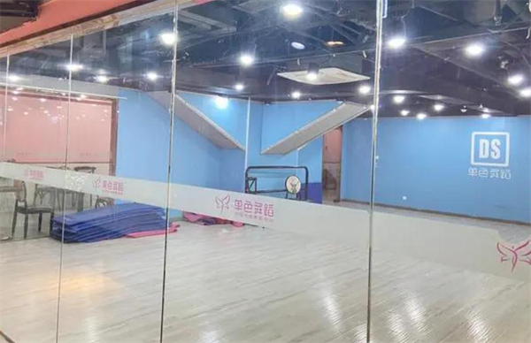 单色国际舞蹈学校