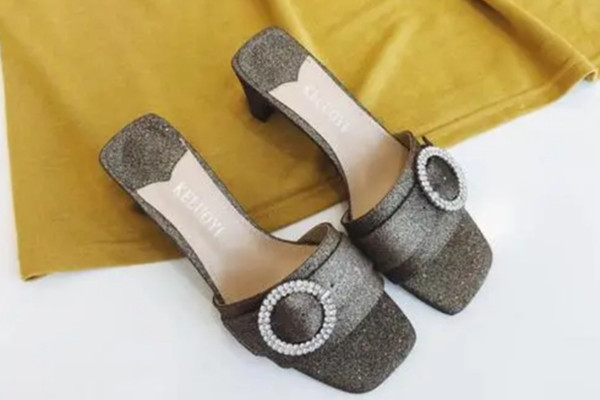 克洛伊女鞋加盟费