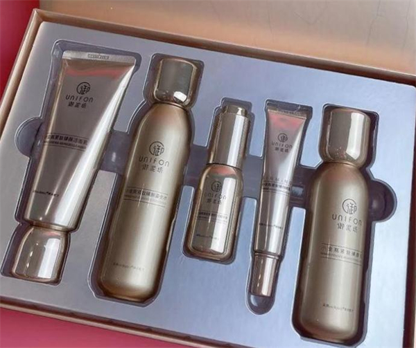 御泥坊护肤品加盟