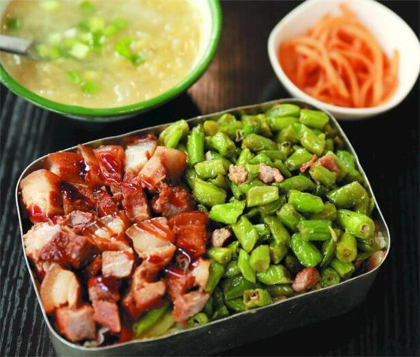 东北精炒老饭盒加盟费