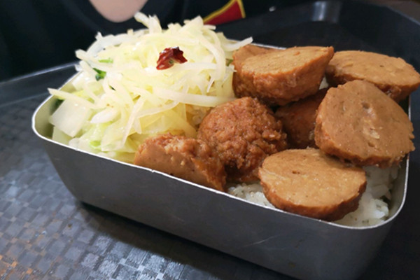 咂嘴哥老饭盒加盟费