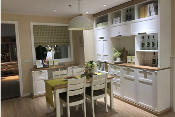 劳卡全屋定制加盟