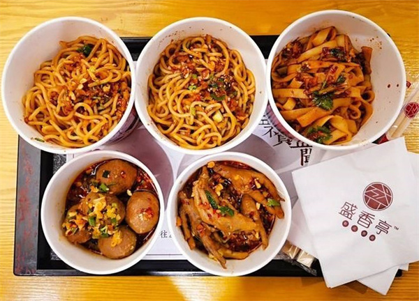 盛香亭卤肉饭