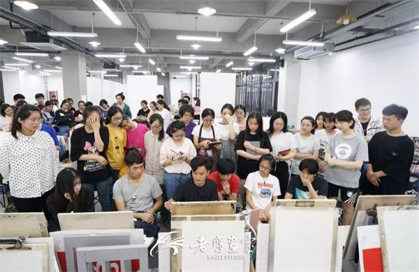 老鹰画室加盟费