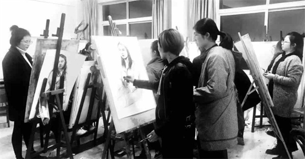 尚上画室加盟费