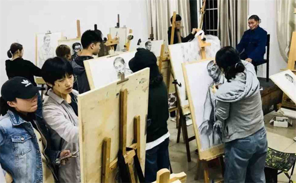 尚上画室加盟费