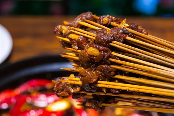 自助串串香加盟