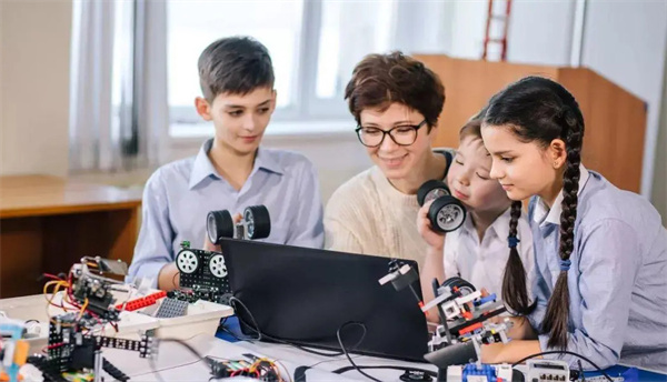 少儿编程教育加盟