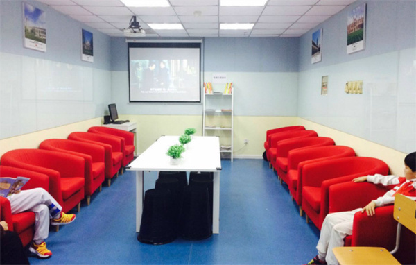 青少年教育机构加盟