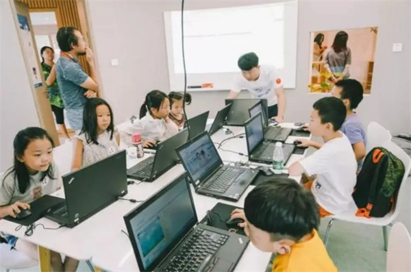 少儿编程教育加盟