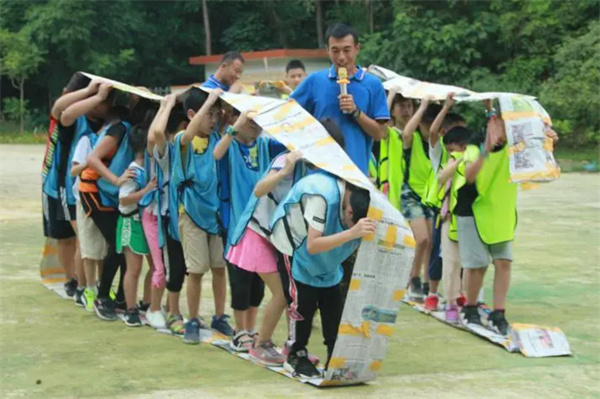 青少年拓展训练营加盟