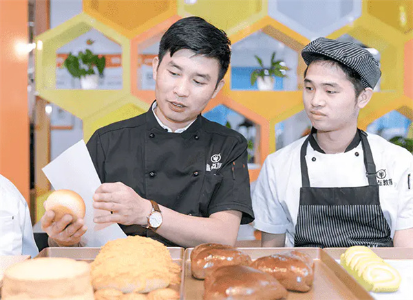 熳点烘焙培训加盟