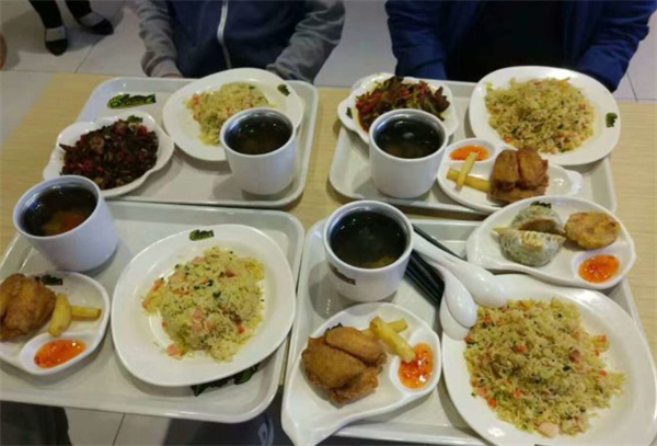 36道菜自选快餐加盟费