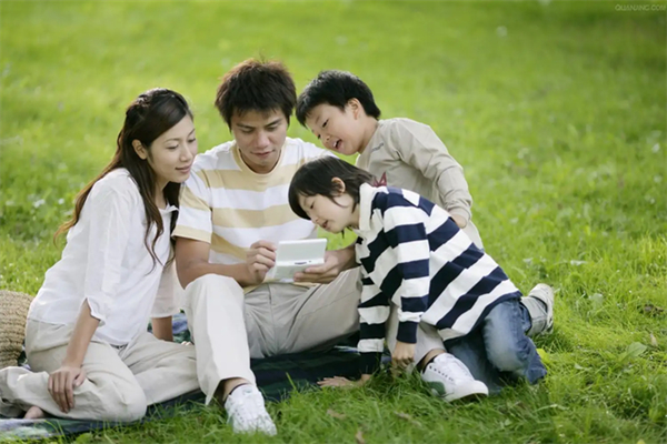 亲子教育机构加盟