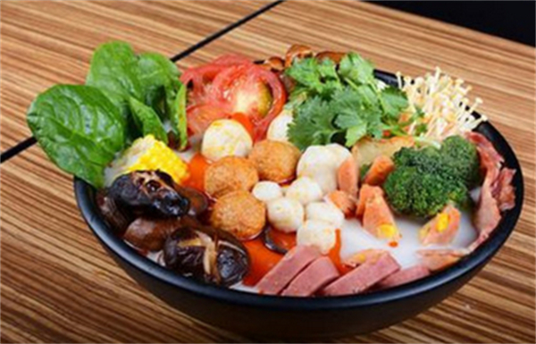 小型麻辣烫店加盟