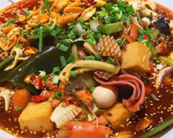 英晨冒菜麻辣烫加盟