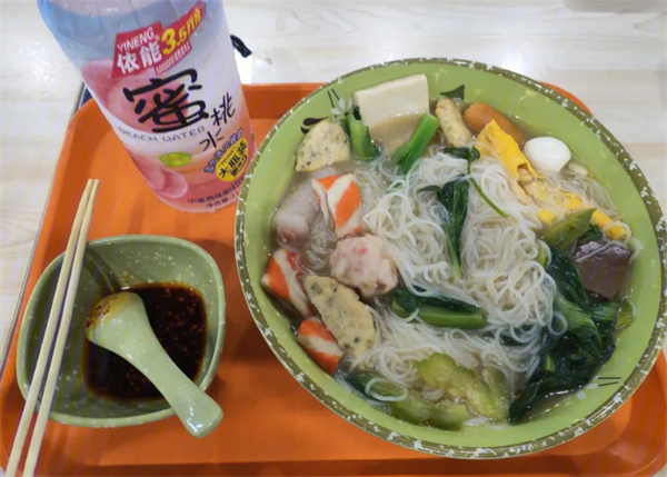 小型麻辣烫店加盟