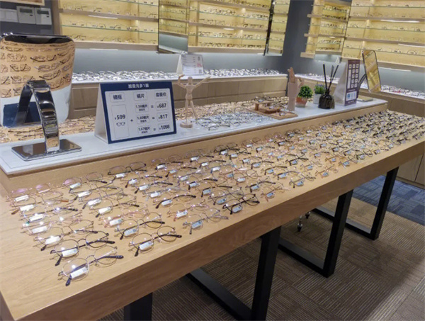 眼镜连锁加盟店