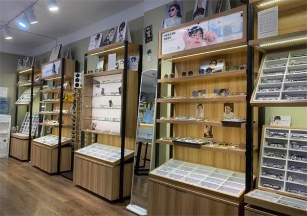 眼镜连锁加盟店