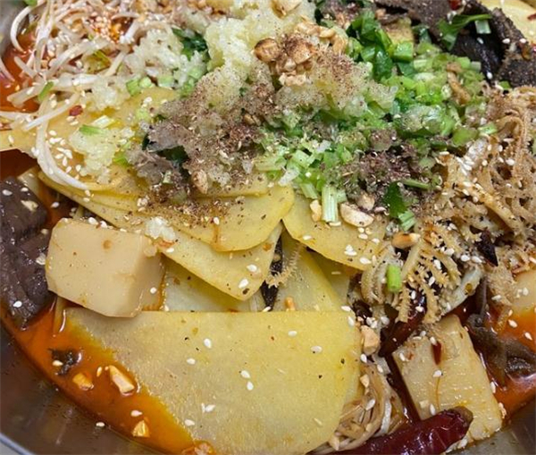 英晨冒菜麻辣烫加盟