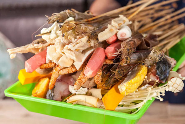 自助式串串香加盟