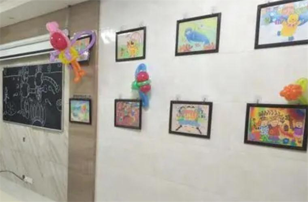 儿童美术班培训加盟