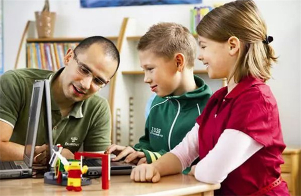 幼儿编程教育加盟