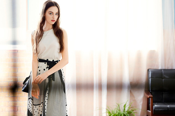 婆娑云裳女装加盟