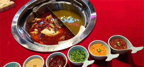 绝对牛火锅加盟