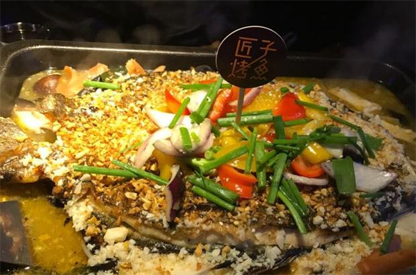 匠子烤鱼加盟