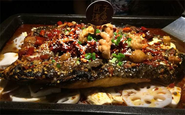 匠子烤鱼加盟