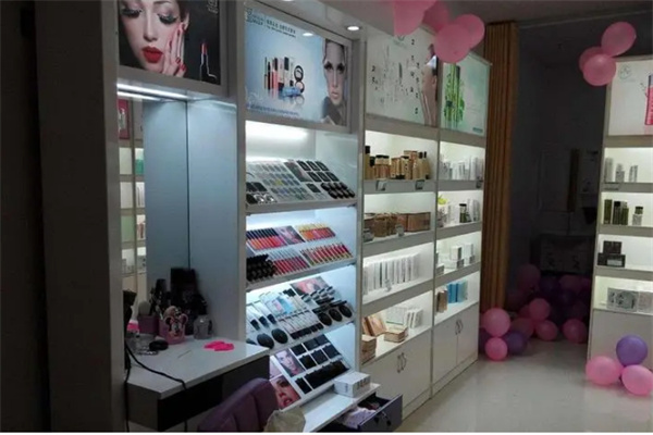 香港佩佩彩妆加盟