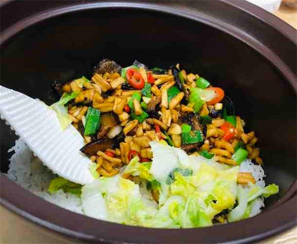 紫砂煲拌饭加盟