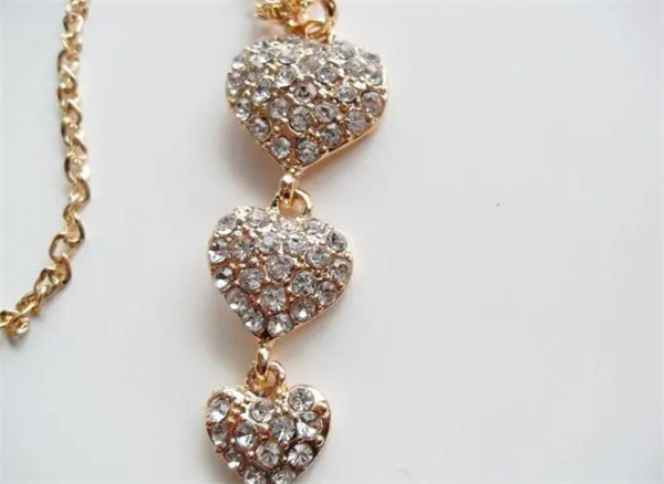 俏佳人饰品店加盟