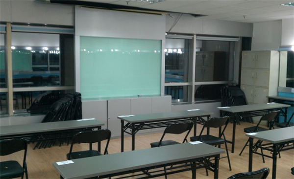 集红堂彩妆培训学校