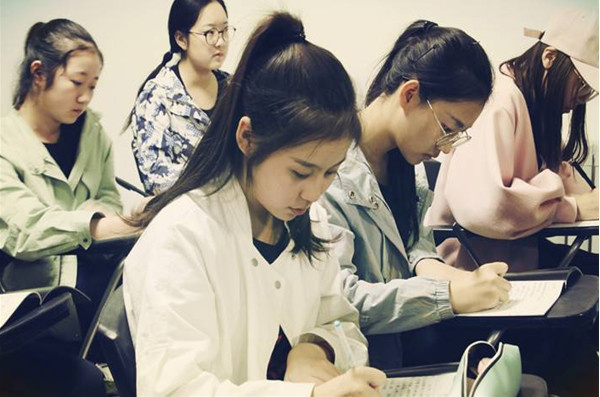 阳光传媒艺考培训加盟