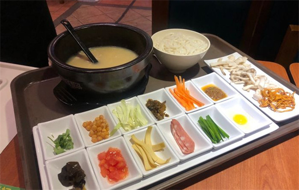 蒙自源米线加盟