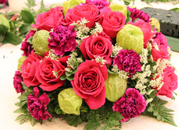 莎啦啦鲜花加盟费