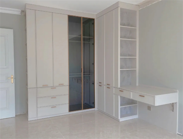 品牌定制衣柜加盟