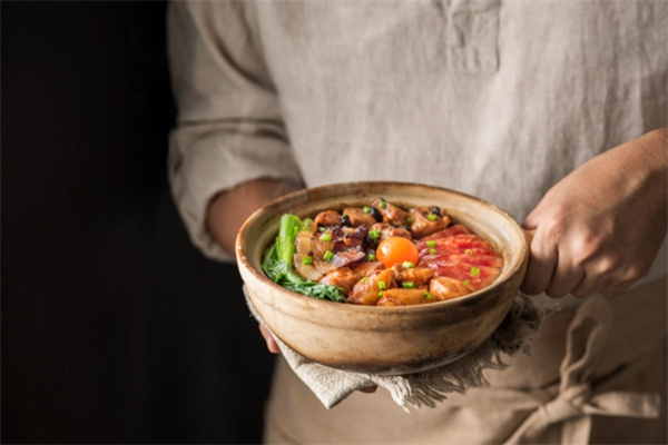 仔皇煲仔饭加盟