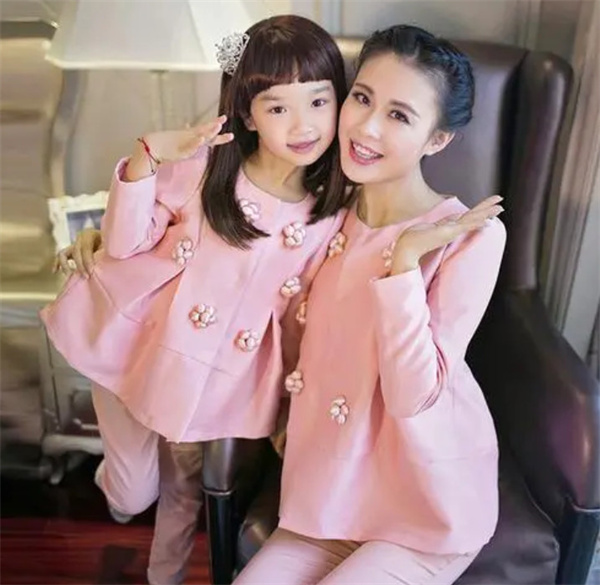 怡贝贝亲子装加盟