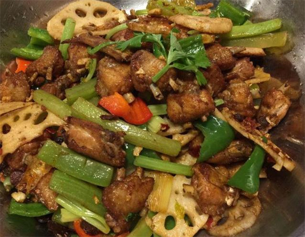 哇哇叫干锅加盟